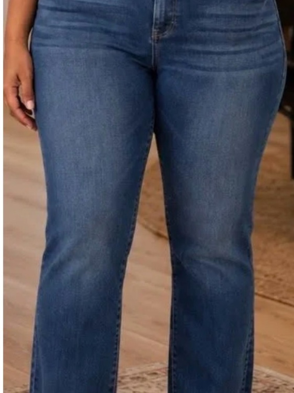 NWOT NYDJ Sylvia Relaxed Boyfriend Jeans - Picture 5 of 6